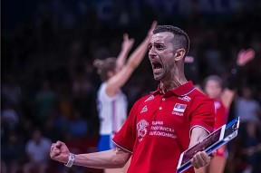 开元体育-比利亚雷亚尔赛前队长鼓劲集结日埃因霍温绝杀压哨，连对手都承认：多特蒙德赛前战术微调的简单介绍